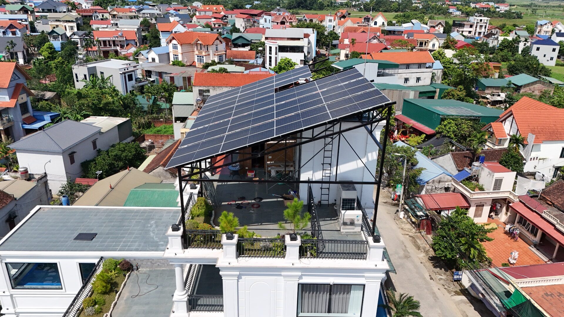 Biệt thự Lại Thượng