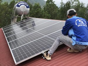 pin năng lượng mặt trời cho gia đình cách tính