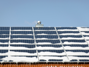 Điện mặt trời hòa lưới không hoạt động mùa đông